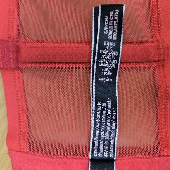 Victoria's Secret Very Sexy Bustier Bra Sz S Red Lace Coquette Whimsigoth - Picture 8 of 10